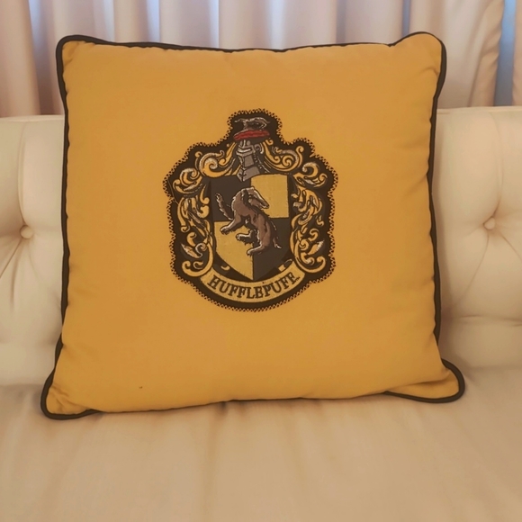 Pottery Barn Teen Accents Pottery Barn Teen Harry Potter Hufflepuff